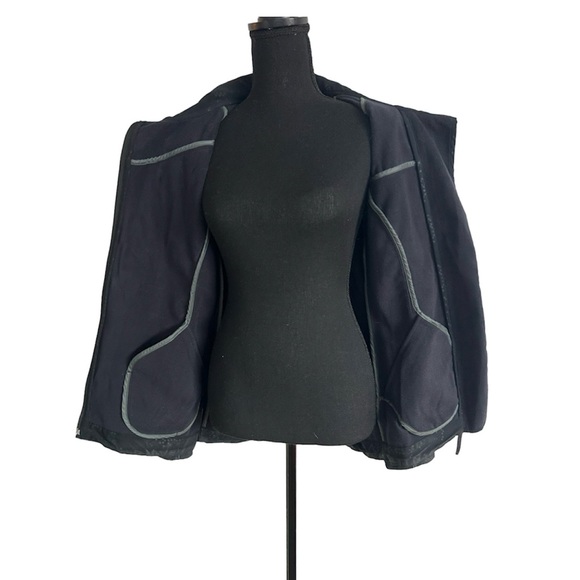 Lolë Windbreak Jacket - Picture 5 of 7